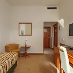 Grand Bonavia Hotel 4*