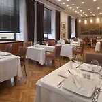Grand Bonavia Hotel 4*