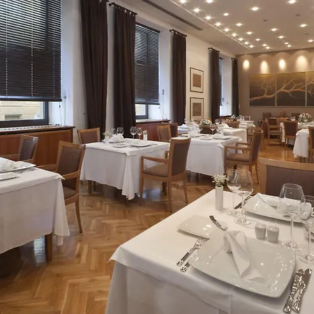 Grand Bonavia Hotel 4*