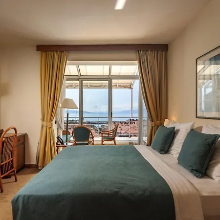 Hotel Grand Bonavia 4*