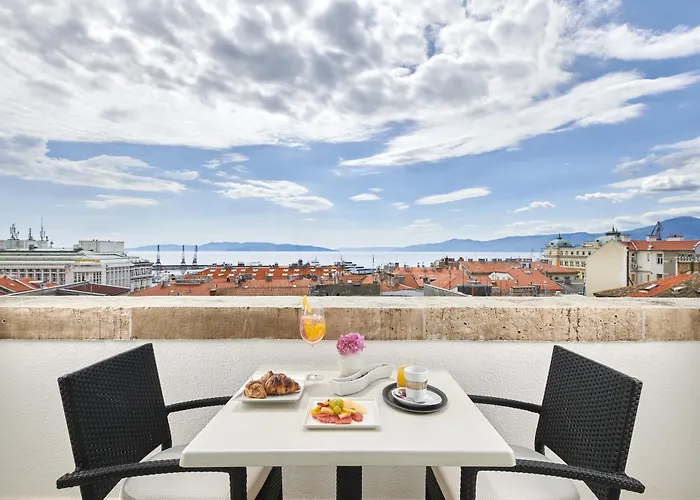 Grand Bonavia Hotel