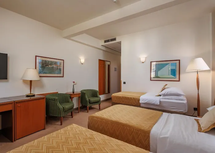 Hotel Grand Bonavia 4*