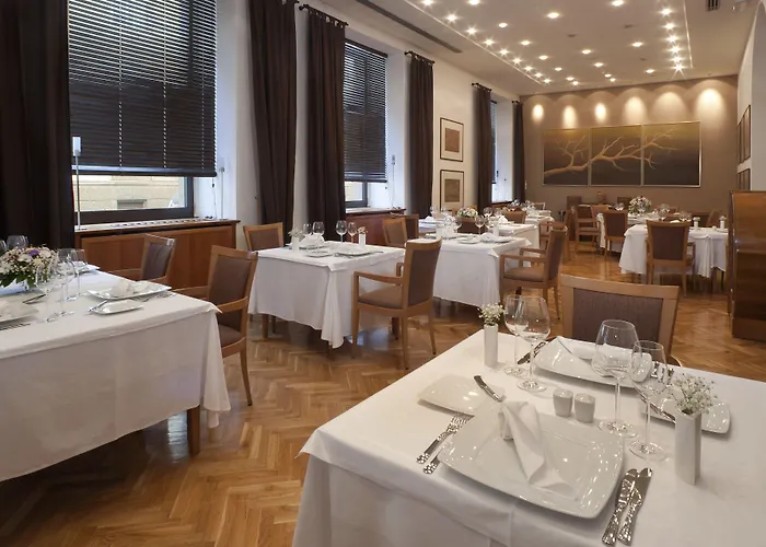 Grand Bonavia Hotel 4*